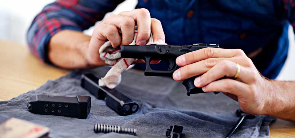How to clean a handgun