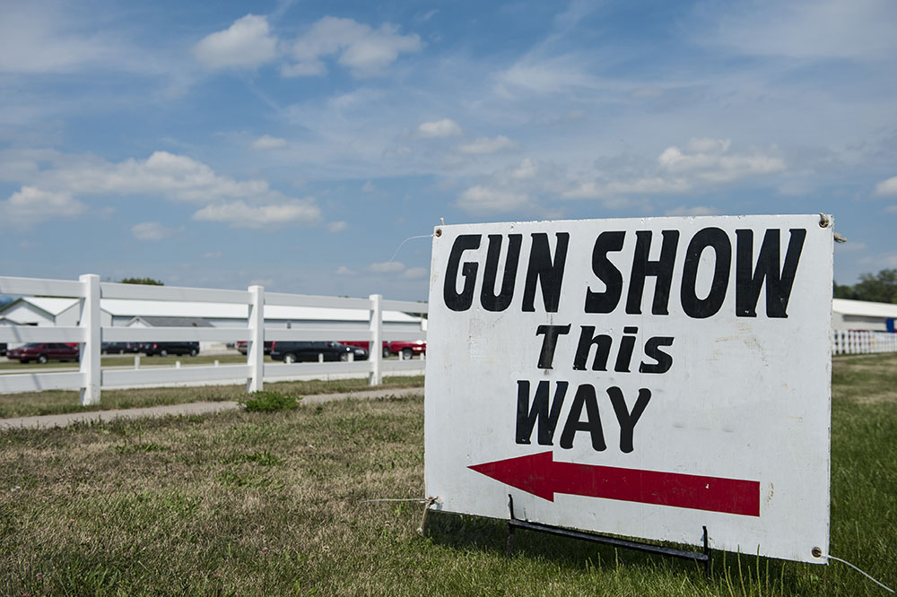 gun show sign